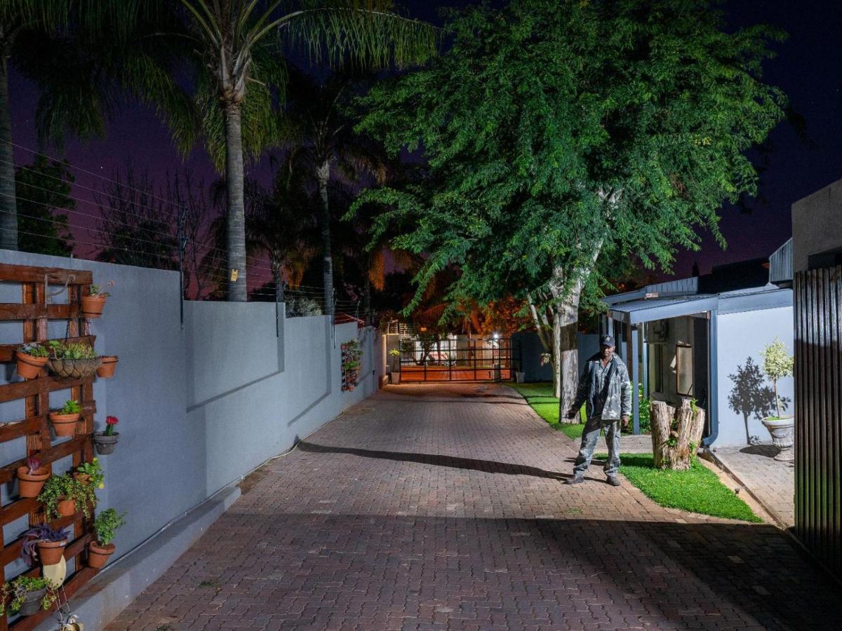 Casa Albergo Corporate Guest House Pretoria-Noord エクステリア 写真